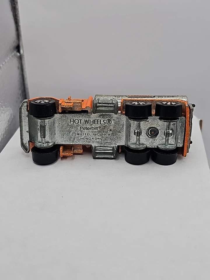 Camión cisterna Hot Wheels Blackwall Peterbilt California 1979 vintage HK Foto 3 de 4