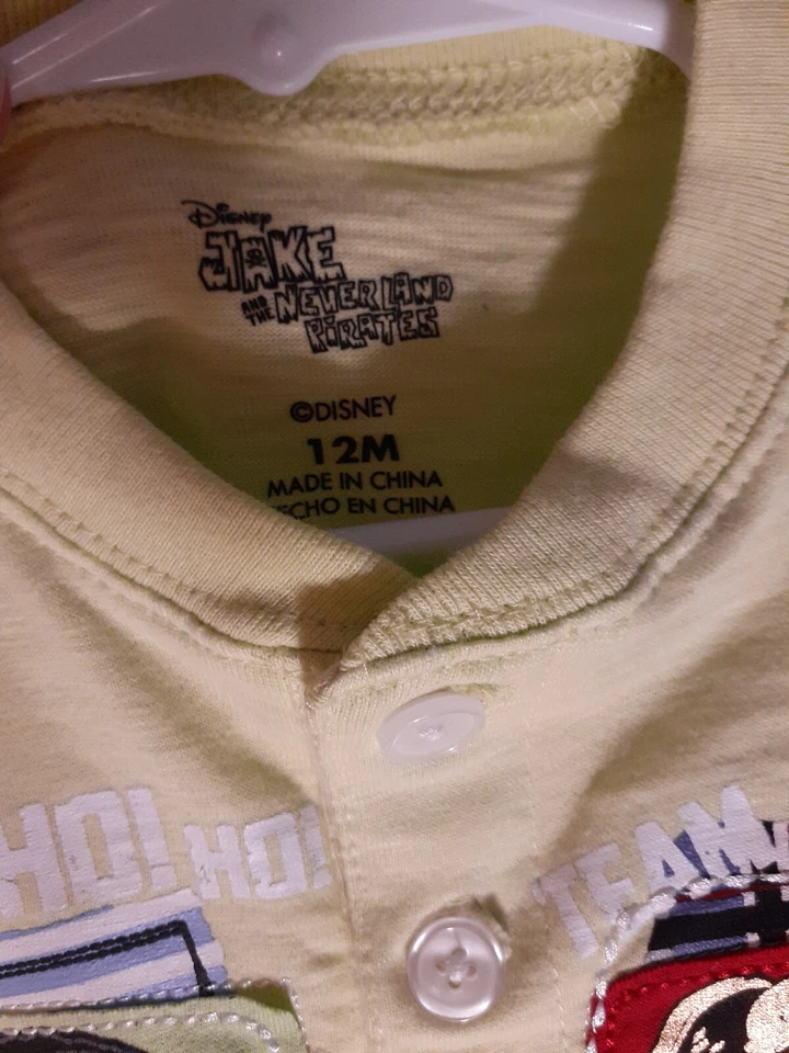 NUEVO CON ETIQUETAS Disney Jake y los Piratas del País de Nunca Jamás Pullover Camisa Bebé Niños Talla 12M Foto 3 de 4