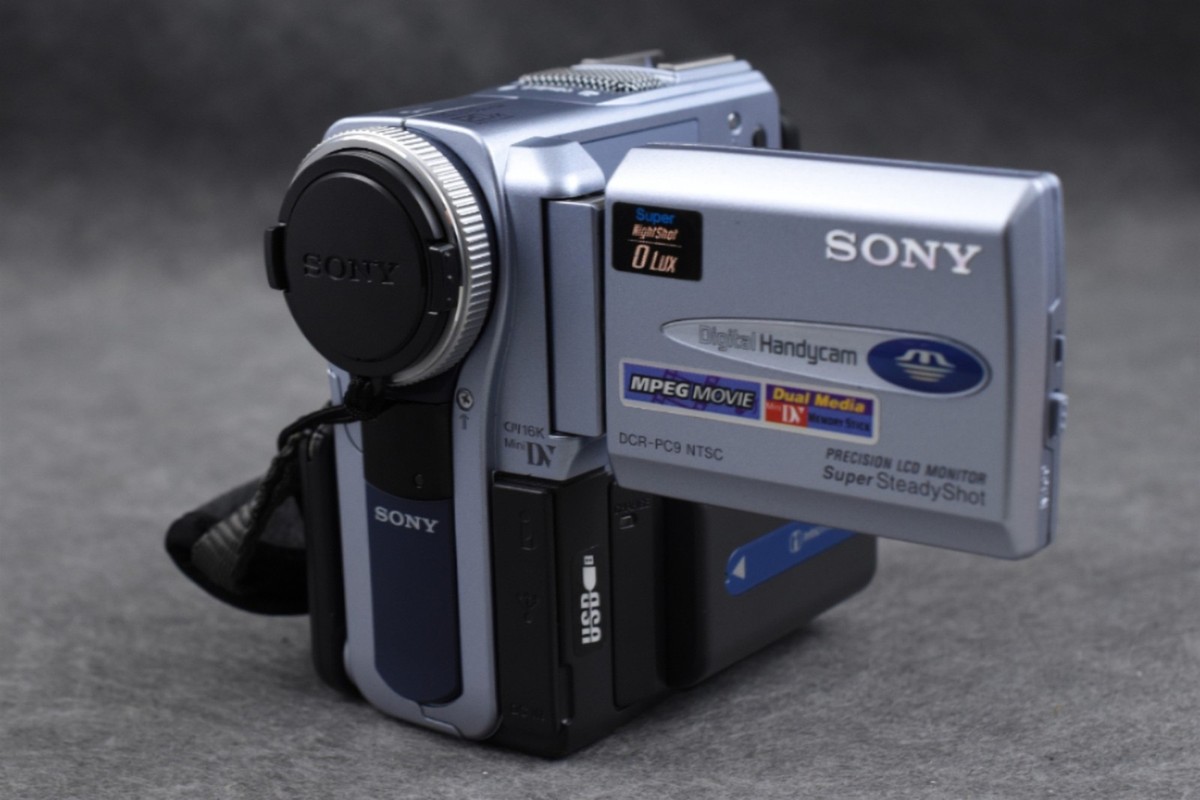 Sony DCR-PC9 MiniDV Handycam Camcorder Bundle Tested Charger | eBay