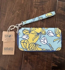 Haiku Stride Intrepid Wristlet Valley Tulip  Made from Recycled Water Bottle NWT