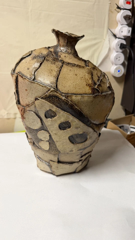 Jarrón grande de cerámica artística de estudio hecho a mano escultural de cerámica texturizada de 14" Foto 3 de 4
