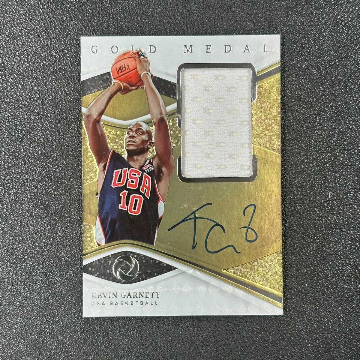25+ Kevin Garnett Basketball Autographed Sports Trading Cards for