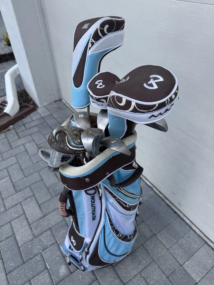 Juego de 10 palos de golf para mujer Maxfli Revolution para zurdos con bolsa y cubierta de lluvia Foto 2 de 4