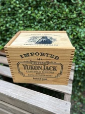 VTG Yukon Jack Wooden Crate Box Canadian Whisky Liquor Dunning Corp NH