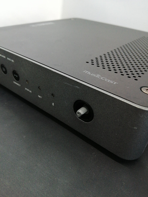 Yamaha WXC-50 MusicCast Wireless Streaming Preamplifier - Dark