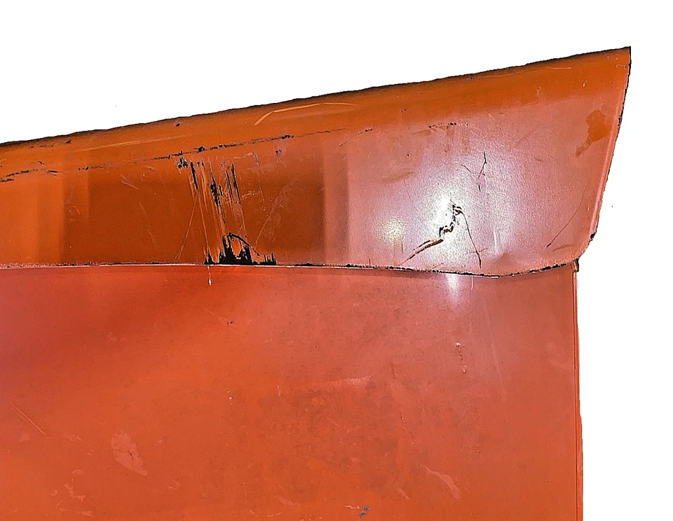 GUARDABARROS R.H. USADO PARA TRACTOR ALLIS CHALMERS REF#72425-230 Foto 4 de 4