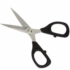 Kai 5135 5-1/2 Inch Fine Point Sewing  Embroidery Scissors