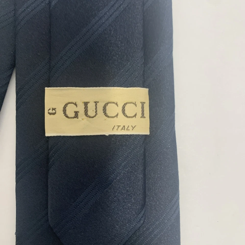¡Raro! Corbata Gucci CREAM LABEL Vintage Azul Marino/Azul Marino Rayas Hecha en Italia 100% Seda Foto 3 de 4