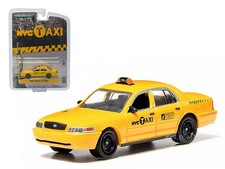 FORD CROWN VICTORIA "NYC TAXI" YELLOW 1/64 DIECAST MODEL BY GREENLIGHT 29773