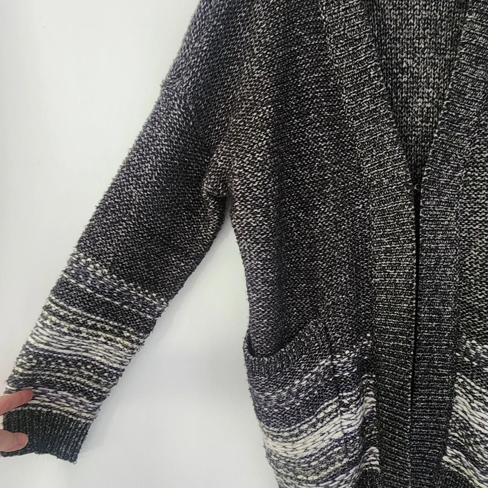 Cárdigan suéter Victoria's Secret frente abierto tejido negro blanco grande Foto 4 de 4