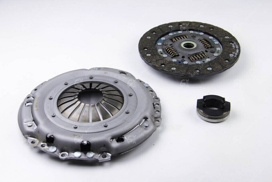 AUDI A1 IBIZA 6J 6P FABIA NJ 1.4TDi  LEON 1P ALTEA 5P 1.6TDi CLUTCH KIT LUK 3PCE