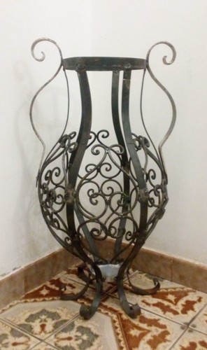 Porta vaso in ferro battuto - Giardino e Fai da te In vendita a Padova