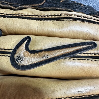 Nike Diamond 12 硬式グローブ ブラック/レッド Nike Diamond 12 硬式グローブ ブラック/レッド