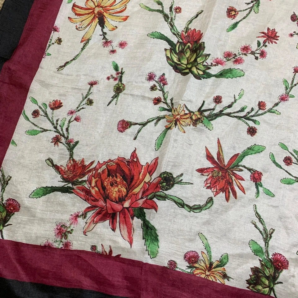 Bufanda floral de seda Chan Luu 100& Foto 2 de 4