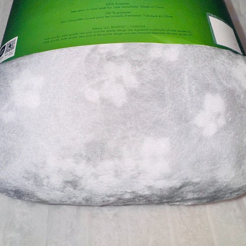 Manta de felpa Kate Spade completa/queen: cerezas, lunares, gris floral 98"x92" - Imagen 8 de 25