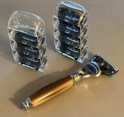 Fendrihan Gillette Fusion Horn/Chrome Razor Handle w/ 8 New Cartridges 