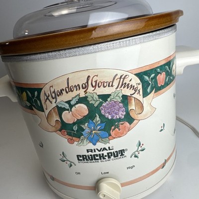Vintage Rival Crock Pot 3150/2  Slow Cooker 3.5 Qt Garden Fruit Veggies Clean!