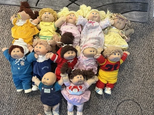 New Listingcabbage patch dolls-Lot Of 14