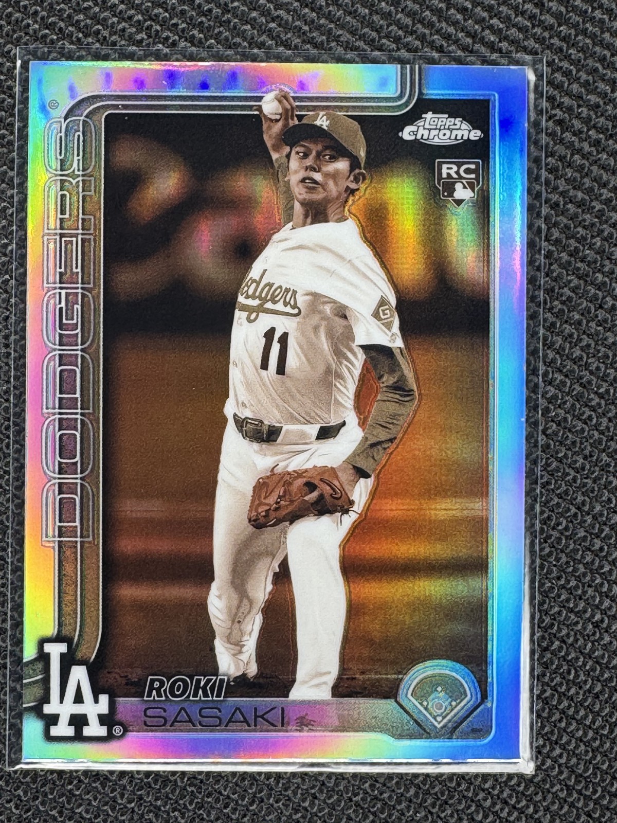 2025 Topps Chrome - Roki Sasaki #217 Sepia Refractor (RC)