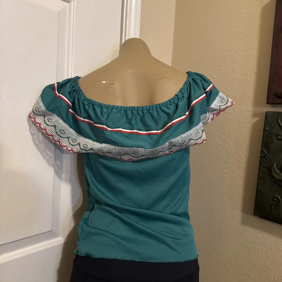 Green Mexican Folkloric Women Size S/M Off-Shoulder Ruffle Top Lace Red Ribbon - Image 2 of 2