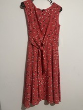TAHARI ARTHUR S. LEVINE DRESSES