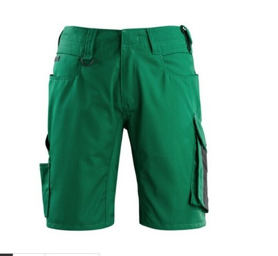 NWT Mens Mascot Cargo Work Wear shorts green in color size 26