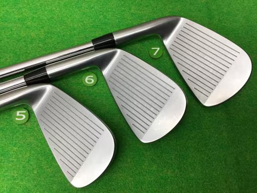 HONMA TOUR WORLD TW727P Set di ferri Flex R 6 pezzi NS PRO 950GH HONMA TOUR WORLD TW727P Set di ferri Flex R 6 pezzi NS PRO 950GH