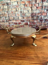 VTG Atlantic Precision Works Round Warmer Gold Tone Buffet Trivet 101. Works!