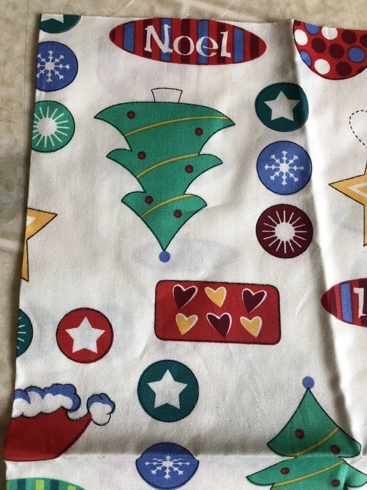 Red and green Christmas Motif  Cotton Fat Quarter Christmas Tree Noel Joy - Image 3 of 3