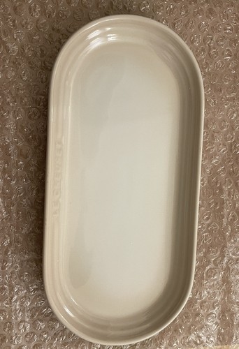 Le Creuset 25cm Oblong Plate -Meringue (New) - Picture 2 of 5