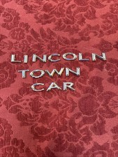 03 04 05 06 07 08 09 10 11 Lincoln Town Car Rear Emblem Logo Badge Sign Bin 4
