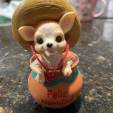 Hallmark Keepsake Ornament 1994 Feliz Navidad Chihuahua Handcrafted Christmas Hallmark Keepsake Ornament 1994 Feliz Navidad Chihuahua Handcrafted Christmas