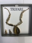 Vintage Jewelry Trifari Set Collectible Necklace Earrings Gold Tone — photo 3