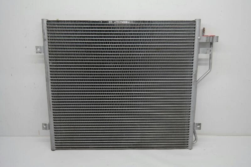 02 03 04 05 JEEP LIBERTY AFTERMARKET AC CONDENSER - Imagem 4 de 4