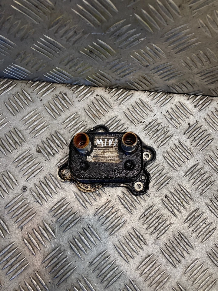 MINI Cooper S R52 R53 Oil Cooler Radiator 7509212 1.6 Petrol 125kw - Image 2 of 4