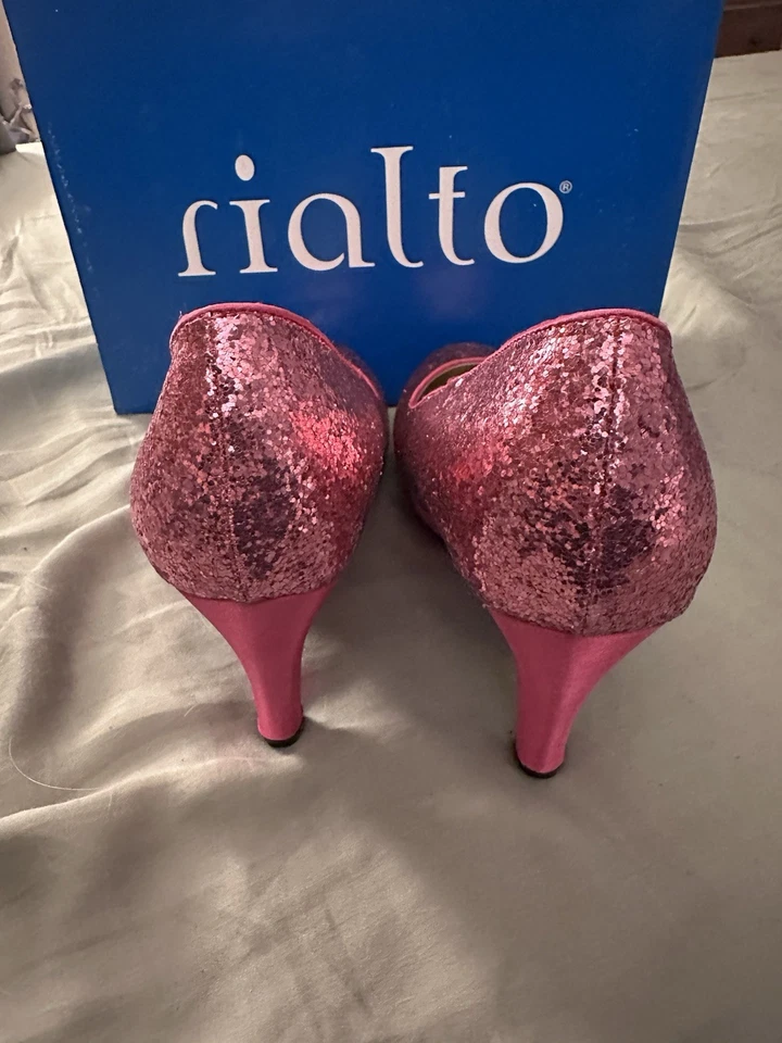 Rialto Dorothy Pink Glitter Breast Cancer Awareness Heels, NIB, Size 8M - Image 3 of 4