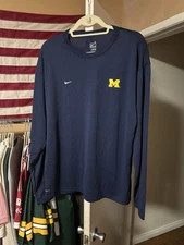 Michigan Wolverines Nike Dri Fit Long Sleeve Athletic Shirt Size Large