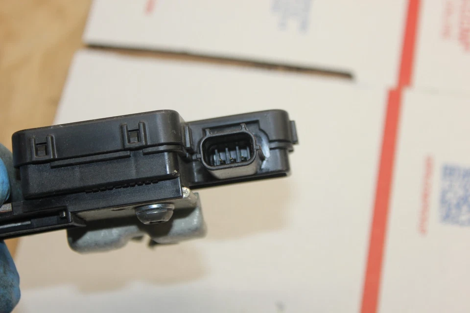 2013-2017 Honda Accord 2014-2020 Acura RLX Battery Sensor 38920-T2A - Image 4 of 4