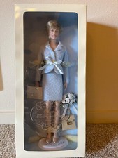 Franklin Mint Princess Diana Vinyl Doll w/ 7 additional outfits, trunk more