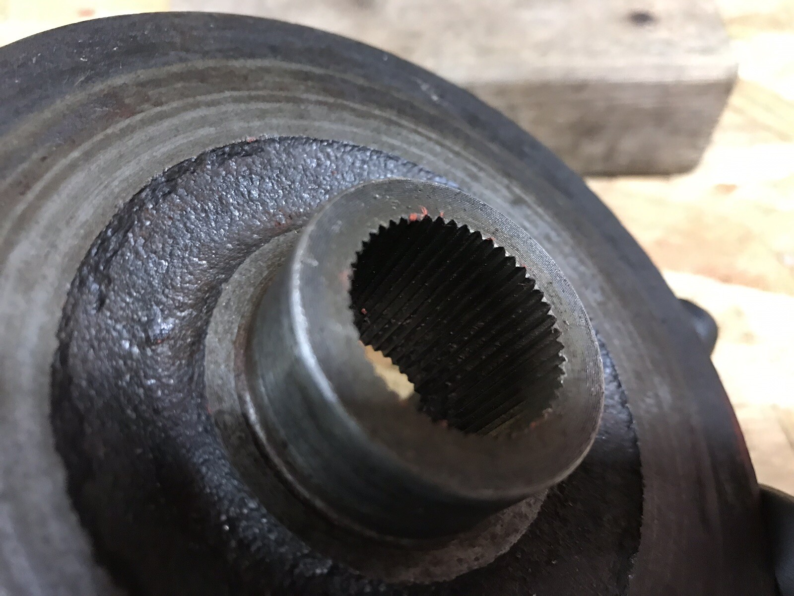 Gravely 40” Kidney Mower Deck Pulley Spindle Sheave 25125 08727300 eBay