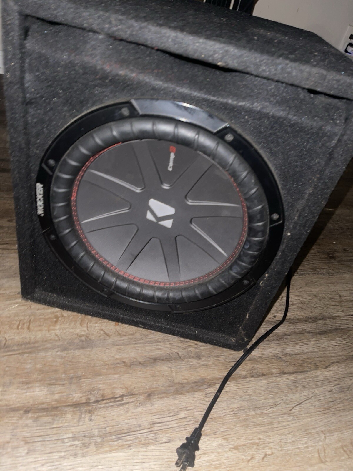 Car Speaker And Amp 