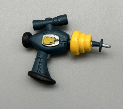 1998 ReSaurus Crash Bandicoot Dr. Neo Cortex Gun Lazer Weapon Part Only.