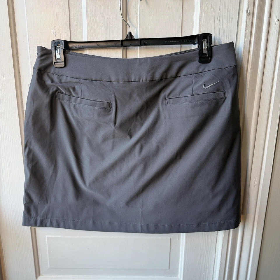 Falda corta de golf para mujer Nike Dri-Fit gris, talla 12, grande Foto 3 de 4
