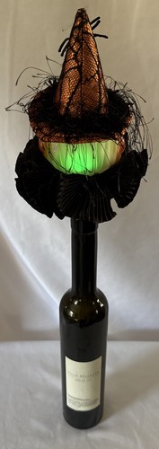 Skurril Halloween beleuchtet Farbwechsel Hexe Flaschenverschluss 9x6" - Bild 4 von 9