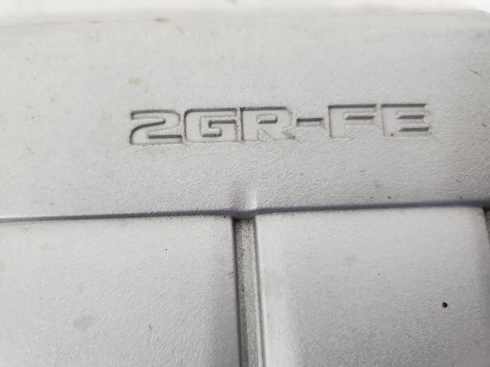 Toyota Venza LE 2009 OEM cubierta del motor 3,5 L Foto 3 de 4