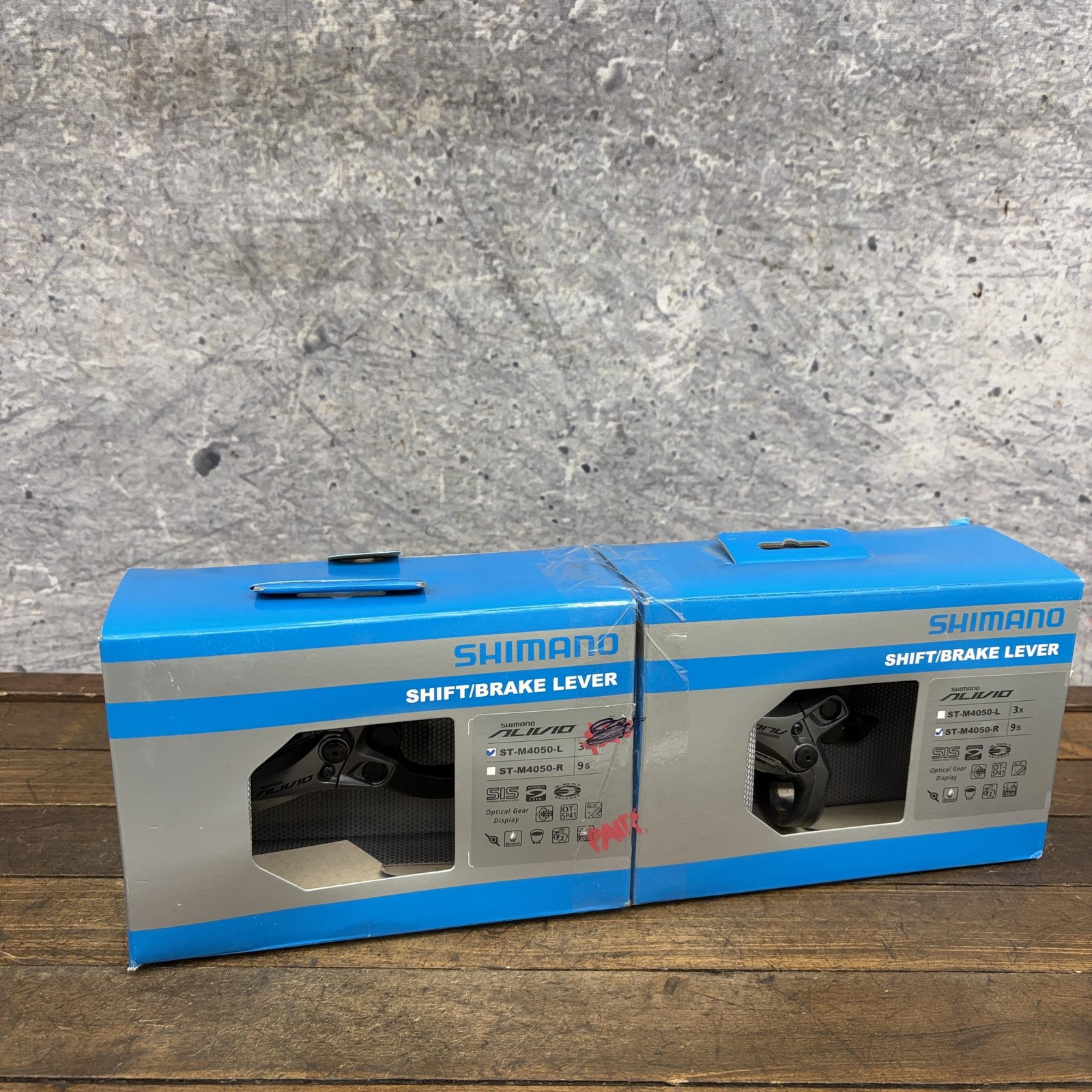Shimano Alivio ST-M4050 Hydraulic Shift Brake Lever Set 3x9s