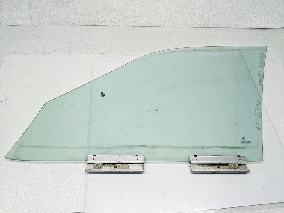 1992-1995 Bmw 318I Front Passenger Right Door Glass Window 51-32-8-213-982 - Image 4 of 4