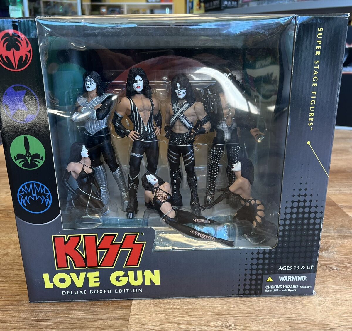 2004 McFarlane Toys KISS Love Gun Action Figure Deluxe Boxed 2004 McFarlane Toys KISS Love Gun Action Figure Deluxe Boxed