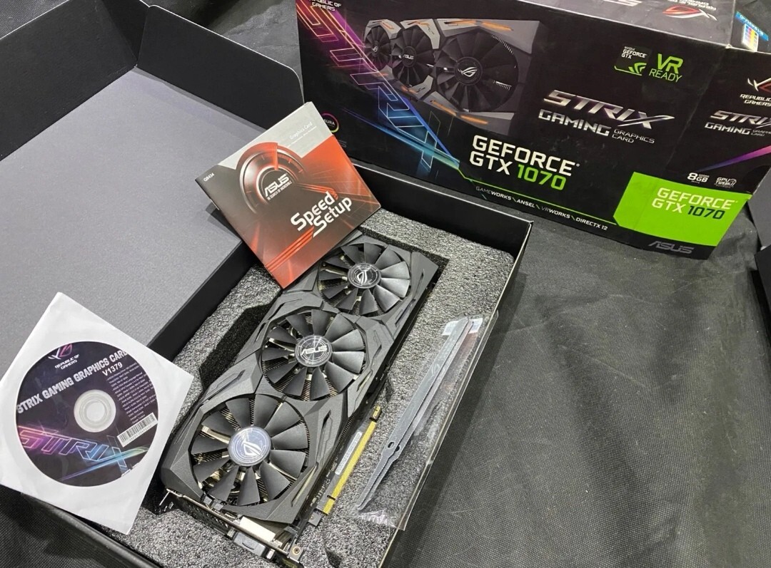 ASUS ROG STRIX GTX1070 O8G GAMING ジャンク品（ASUS STRIX