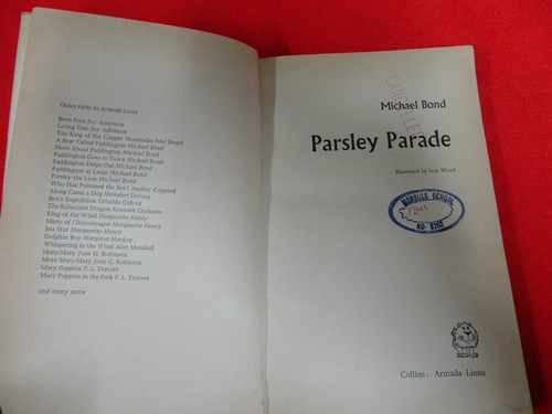 PARSLEY PARADE BY MICHAEL BOND - 1972 - ( SMALL PAPERBACK BOOK )^ - Picture 4 of 7